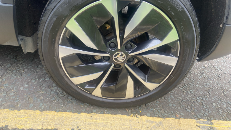 Skoda Karoq 1.5 TSI SE L 5dr DSG Petrol Estate